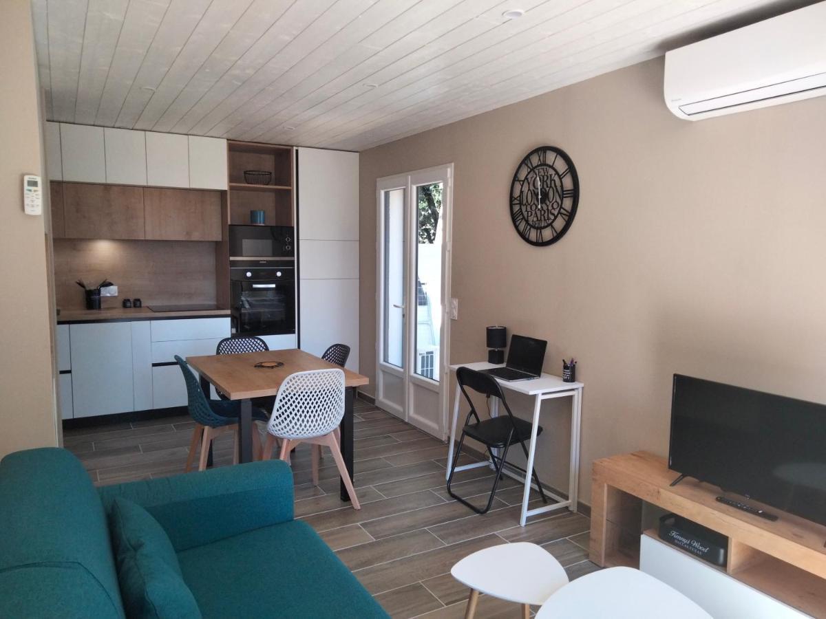 Lou Mazet Villa Uchaud Екстериор снимка
